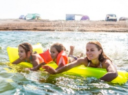 Ищите купальник: безопасно ли купаться на пляжах Запорожья и Азовского моря