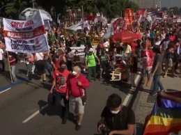 В Бразилии на фоне скандала с вакциной вспыхнули протесты против президента