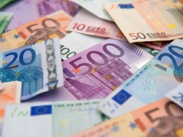 Евро подешевел: курс валют на 5 июля