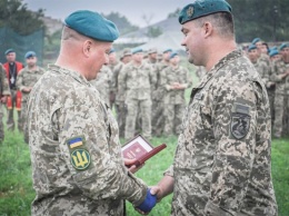 Легендарный командир батальона морской пехоты Виктор Сикоза награжден орденом Богдана Хмельницкого II степени