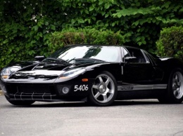 На аукцион выставили суперкар Ford GT образца 2004 года