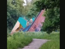 В Донецке загорелся парк, в котором хотели построить церковь, - ФОТОФАКТ