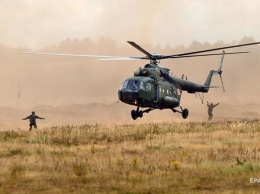 В Польше вертолет упал в озеро: пострадали украинцы