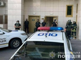 В Киеве мужчина стрелял в патрульного и гражданского: его задержали в ходе спецоперации, - ФОТО, ВИДЕО