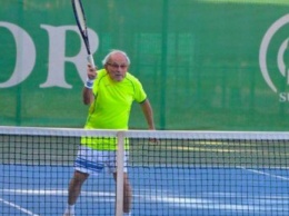 97-летний харьковчанин получит награду самого сильного теннисиста планеты
