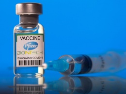 В Pfizer/BioNTech заявили об эффективности бустерной дозы вакцины против коронавируса