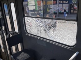 В Харькове стреляли по трамваю с пассажирами