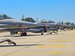 Американские истребители F-16 прибыли на учения в Болгарию