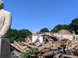 В Пензе снесли уникальный деревянный планетарий, на реставрацию которого выделили 350 млн