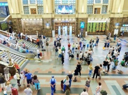 "Укрзализныця" договорилась об установке нового эскалатора на Центральном вокзале Киева
