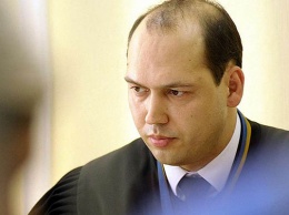 Судья, который продлил домашний арест Медведчуку, через несколько часов отпустил за крупную взятку «вора в законе»