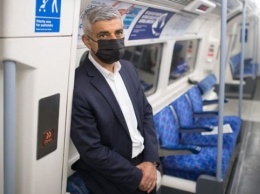 Лондон не отменяет обязательное ношение масок в транспорте