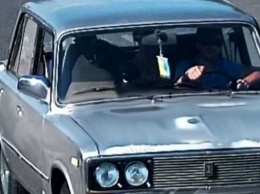 В центре Днепра мужчина "стрелял" в водителя Chevrolet: что известно (видео)