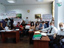 Дело о 9,2 миллиардах: апелляцию на решение суда в Николаеве подал не только «НГЗ», но и «СТОП ШЛАМ» (ВИДЕО)