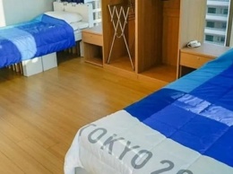 Олимийцев в Токио разместят на картонных кроватях, которые не позволяют заниматься сексом