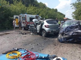 Водителя вырезали из машины: на трассе под Харьковом - ДТП