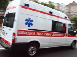 Сопровождала полиция: в Киеве ребенок проглотил батарейку и попал в реанимацию
