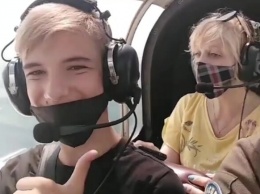 Принес воды пожарным: харьковский школьник получил в награду полет на самолете