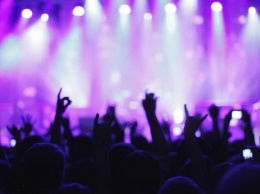 Исследование Jabra: 65% людей скучают по живому звуку концертов