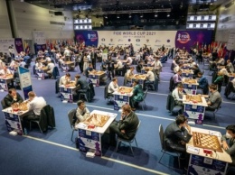 Шахматы: Анна Музычук и Антон Коробов продолжают борьбу за Кубок мира