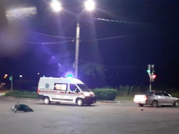 БМВ и скутер столкнулись на перекрестке в Новой Каховке