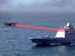 ВМС Франции в прямом эфире сожгли дроны боевым лазером