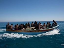 У берегов Ливии перевернулась лодка с мигрантами: более 50 жертв