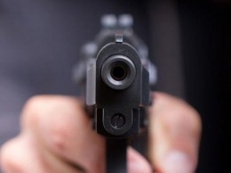 Стрельба на Днепропетровщине: двое получили огнестрельные ранения