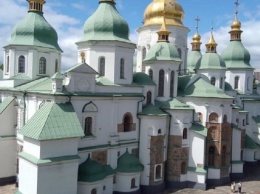 Крещение Киевской Руси: в Киеве из-за крестного хода перекрывают движение транспорта