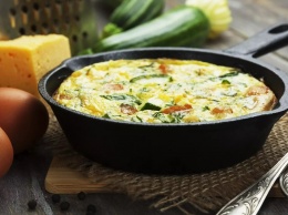 Запеканка с кабачками и сыром на сковороде: как приготовить вкусное и полезное блюдо