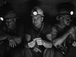 Чистый шахтер готов запятнать репутацию в короткометражке «Белым по черному»