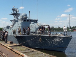 Николаевский судостроительный завод завершает ремонт двух кораблей для ВМС Украины