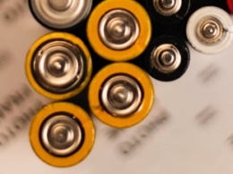 Создатель литий-ионной батареи придумал, как увеличить ее емкость