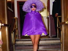 Образ дня: Леди Гага в Valentino Couture