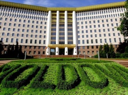 В парламенте Молдовы при утверждении нового правительства отключили свет