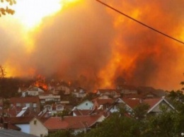 Масштабные пожары в Греции и Северной Македонии: МИД дал рекомендации украинцам