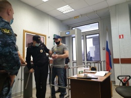 Прокуратура запросила для активиста Артема Милушкина 16 лет колонии