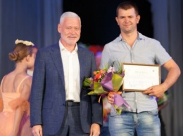 Игорь Терехов поздравил с Днем строителя работников «Жилстрой-1»