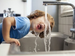 Лучше не пить: в Запорожье обнаружили отклонения в пробах питьевой воды