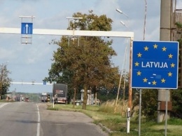 Латвия ввела режим ЧС на границе с Беларусью