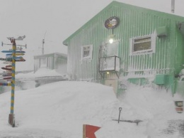 Лютые морозы и шквалы - на станцию «Академик Вернадский» пришла зима (ФОТО)