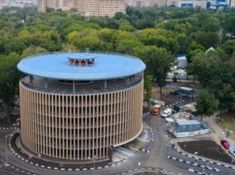 В Харькове заработает многоуровневый паркинг за ХНАТОБом: сколько будет стоить час парковки