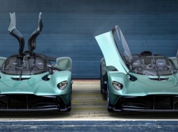 Aston Martin Valkyrie Spider выделился крышей и дверьми