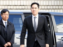 Вышел досрочно: главу Samsung выпустили из тюрьмы
