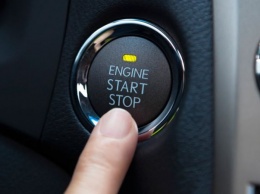 Автоэксперт опроверг пользу системы «старт-стоп» в современных автомобилях