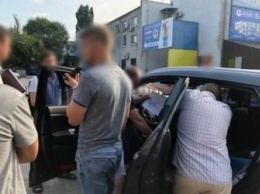 Задержанный Нацполицией генеральный директор ремонтного предприятия Запорожья пытался дать взятку сотруднику «Интерпайпа»