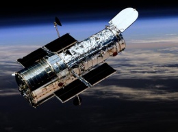 Hubble показал спиральную галактику в созвездии Печь