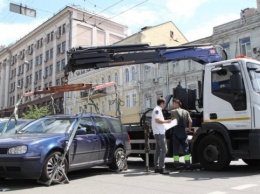 В столице не осуществляют эвакуацию авто из-за подозрений руководству инспекции по парковке - КГГА