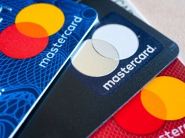 Mastercard откажется от выпуска карт с магнитной полосой