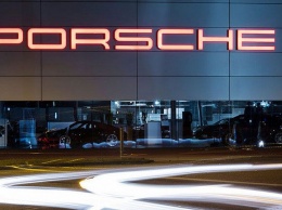 Porsche готовится к дебюту электрического концепта в Мюнхене